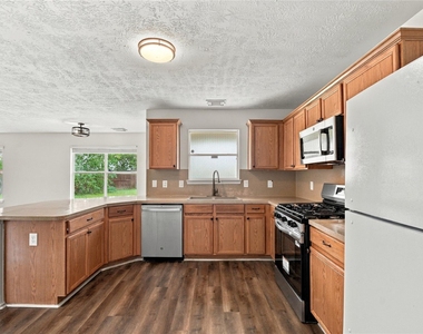 4610 Parkstone Bend Court - Photo Thumbnail 14