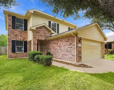 4610 Parkstone Bend Court - Photo Thumbnail 3