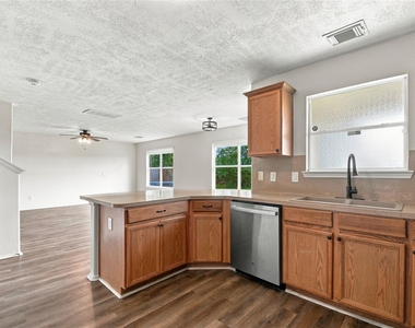 4610 Parkstone Bend Court - Photo Thumbnail 15
