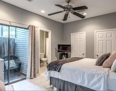 204 Marshall Street - Photo Thumbnail 1