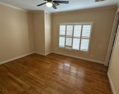 1523 Haddon Street - Photo Thumbnail 5