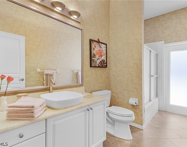 258 Monterey Drive - Photo Thumbnail 14