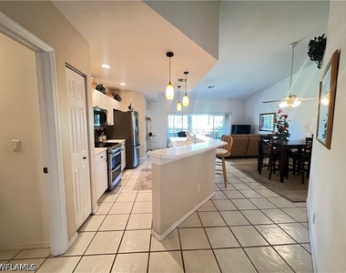 28611 Carriage Home Drive - Photo Thumbnail 16