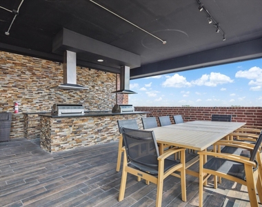 1111 Studewood Street - Photo Thumbnail 39