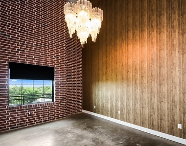 1111 Studewood Street - Photo Thumbnail 13