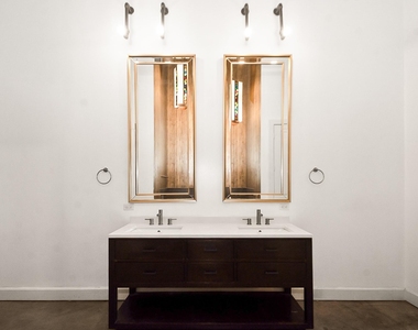 1111 Studewood Street - Photo Thumbnail 16