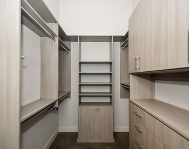 1111 Studewood Street - Photo Thumbnail 22