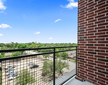1111 Studewood Street - Photo Thumbnail 31