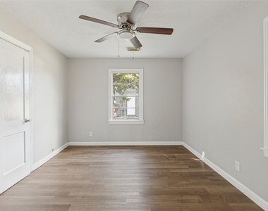 302 14th Street N - Photo Thumbnail 7