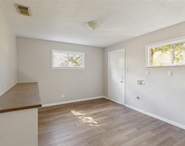 302 14th Street N - Photo Thumbnail 13