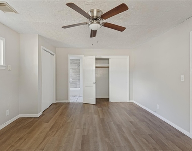 302 14th Street N - Photo Thumbnail 9