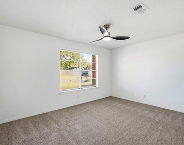 14830 Keelby Drive - Photo Thumbnail 12