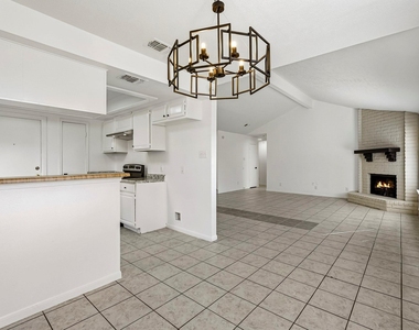 14830 Keelby Drive - Photo Thumbnail 7