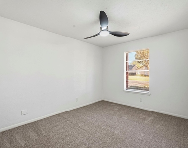 14830 Keelby Drive - Photo Thumbnail 11