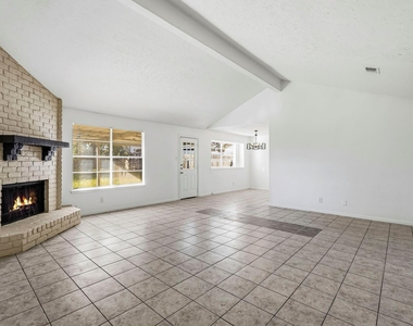 14830 Keelby Drive - Photo Thumbnail 3