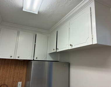 3400 Timmons Lane - Photo Thumbnail 15