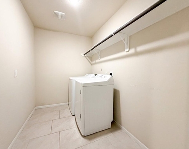 29202 Vernon Forest Court - Photo Thumbnail 22