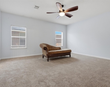 21307 Drifting Oaks Drive - Photo Thumbnail 6
