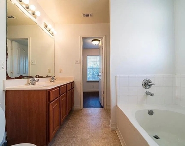 20919 Clay Landing Lane - Photo Thumbnail 18
