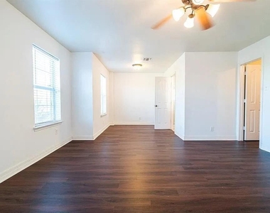 20919 Clay Landing Lane - Photo Thumbnail 16