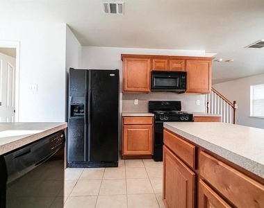 20919 Clay Landing Lane - Photo Thumbnail 6