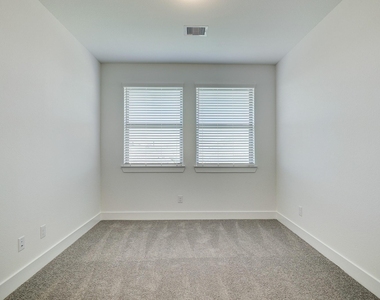 4950 Carranza Court - Photo Thumbnail 26