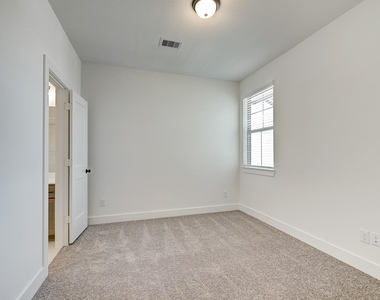 4950 Carranza Court - Photo Thumbnail 33