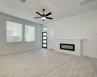 4950 Carranza Court - Photo Thumbnail 9