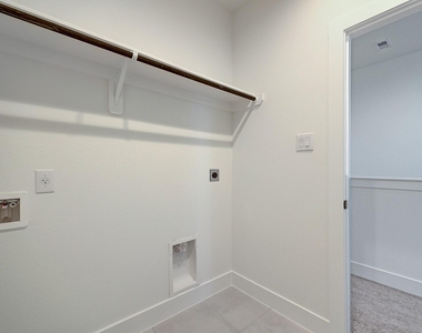 4950 Carranza Court - Photo Thumbnail 36
