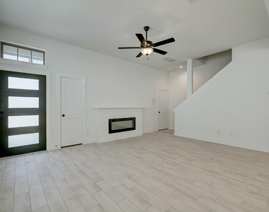 4950 Carranza Court - Photo Thumbnail 8