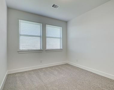 4950 Carranza Court - Photo Thumbnail 24