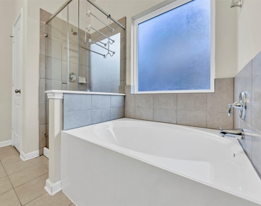 12014 Rockridge Falls Drive - Photo Thumbnail 16