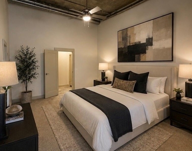 4899 Montrose Boulevard - Photo Thumbnail 1