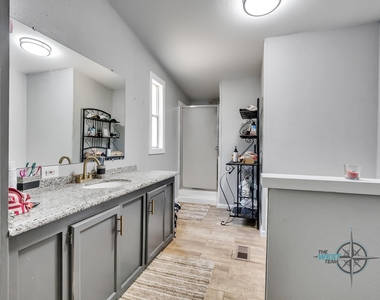 9654 Creek Vista Lane - Photo Thumbnail 35