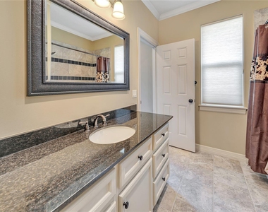 24918 Fort Augusta Drive - Photo Thumbnail 15