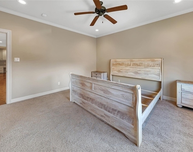 24918 Fort Augusta Drive - Photo Thumbnail 12