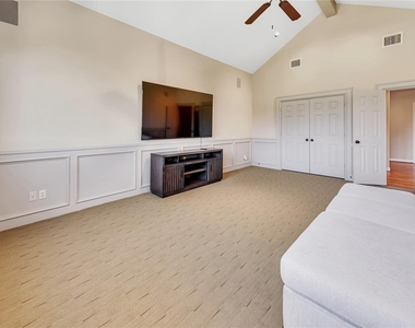 24918 Fort Augusta Drive - Photo Thumbnail 17