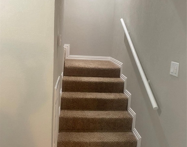 15907 Inwood Lane - Photo Thumbnail 15
