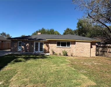 9319 Tooley Drive - Photo Thumbnail 12