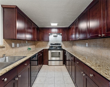 12633 Memorial Drive - Photo Thumbnail 15