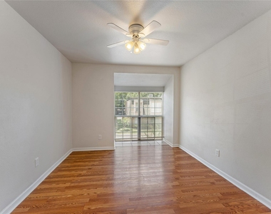 12633 Memorial Drive - Photo Thumbnail 18