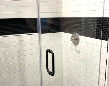 5711 Hardy Street - Photo Thumbnail 7