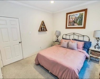 3011 Houston Avenue - Photo Thumbnail 4