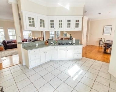 3011 Houston Avenue - Photo Thumbnail 14