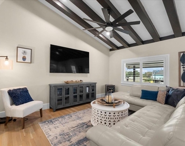 1005 Bryan Avenue - Photo Thumbnail 6