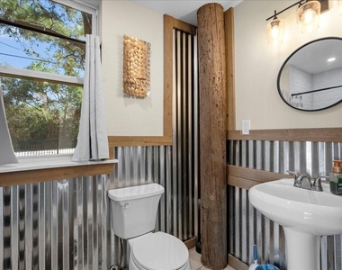 1005 Bryan Avenue - Photo Thumbnail 21