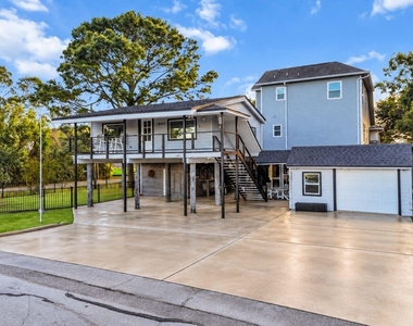 1005 Bryan Avenue - Photo Thumbnail 26