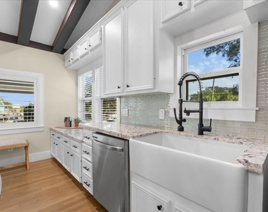 1005 Bryan Avenue - Photo Thumbnail 12