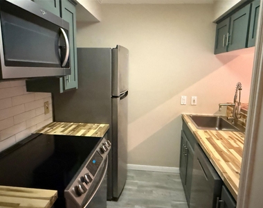 3618 Stanford Street - Photo Thumbnail 6
