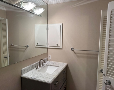 3618 Stanford Street - Photo Thumbnail 8